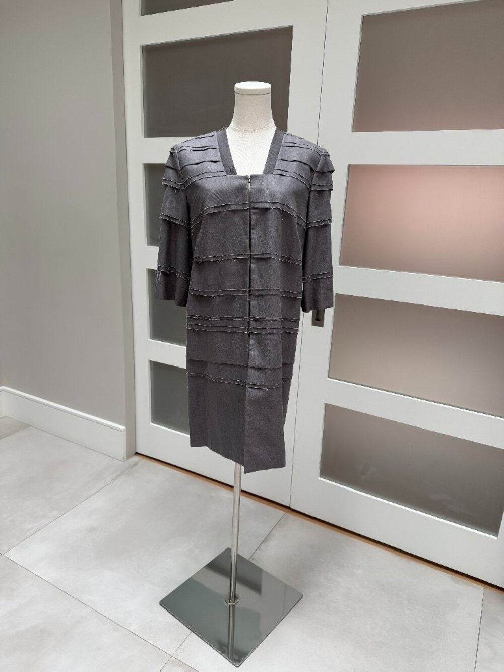 Vintage Ports 1961 Tiered Raw-Edge Structured Tunic Jacket - Grey, Size 4